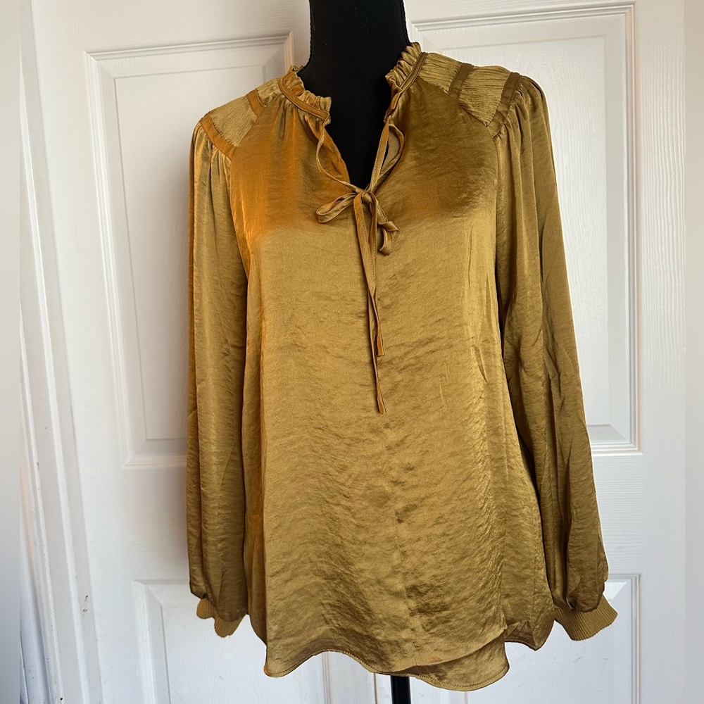 Elegant Gold Women's Top